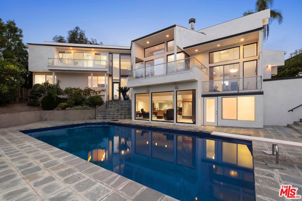 940 Linda Flora Drive, Los Angeles, CA 90049 — photo 1