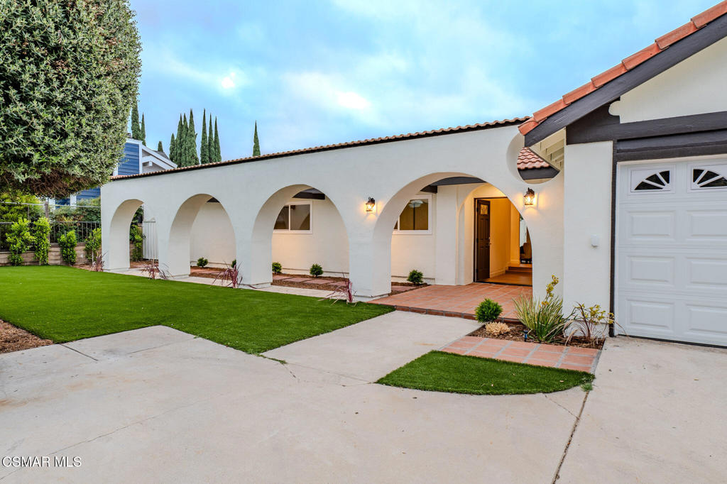 8018 Winnetka Avenue, Winnetka, CA 91306 — photo 1