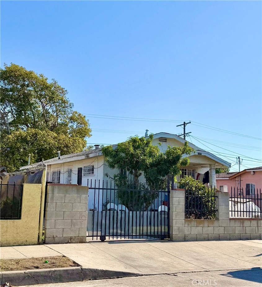1644 W 67th, Los Angeles, CA 90047 — photo 1