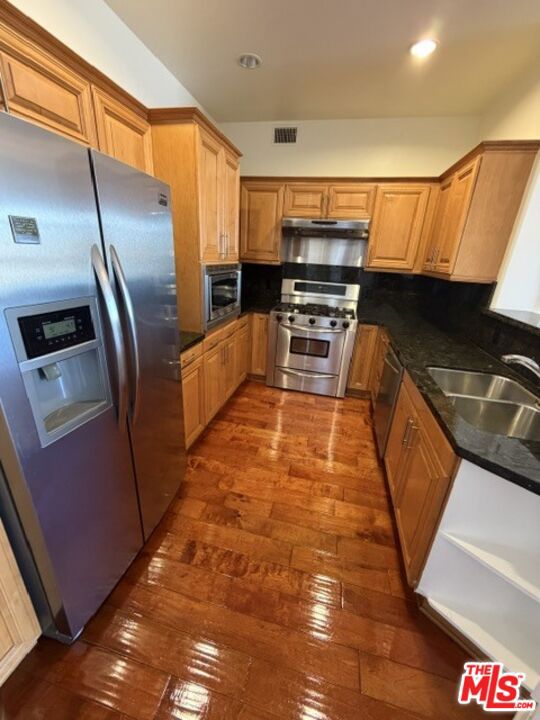 3750 Santa Rosalia Dr. 507, Los Angeles, CA 90008 — photo 1