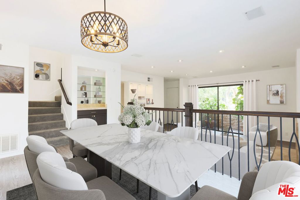 21821 Burbank Boulevard 151, Los Angeles, CA 91367 — photo 1