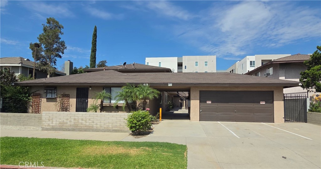619 N Alameda Avenue