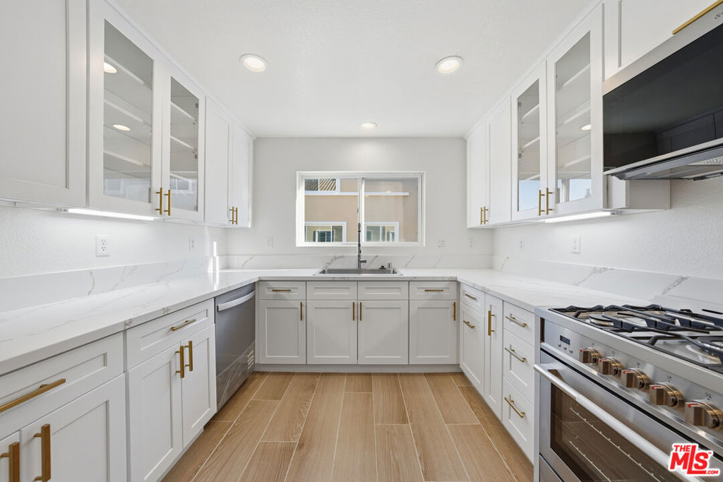 25715 Wagner Way B, Stevenson Ranch, CA 91381 — photo 1