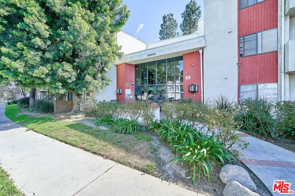20234 Cantara Street 229, Winnetka, CA 91306 — photo 1