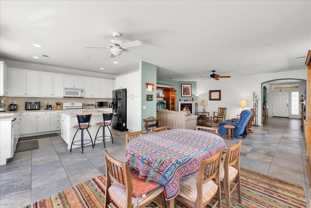 2346 Savanna Way, Palm Springs, CA 92262 — photo 1