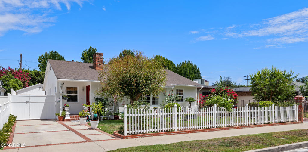 6654 Murietta Avenue, Van Nuys, CA 91405 — photo 1