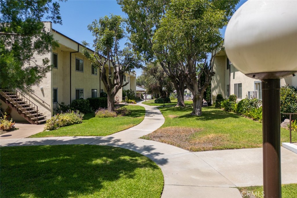 11813 Runnymede Street 28, North Hollywood, CA 91605 — photo 1