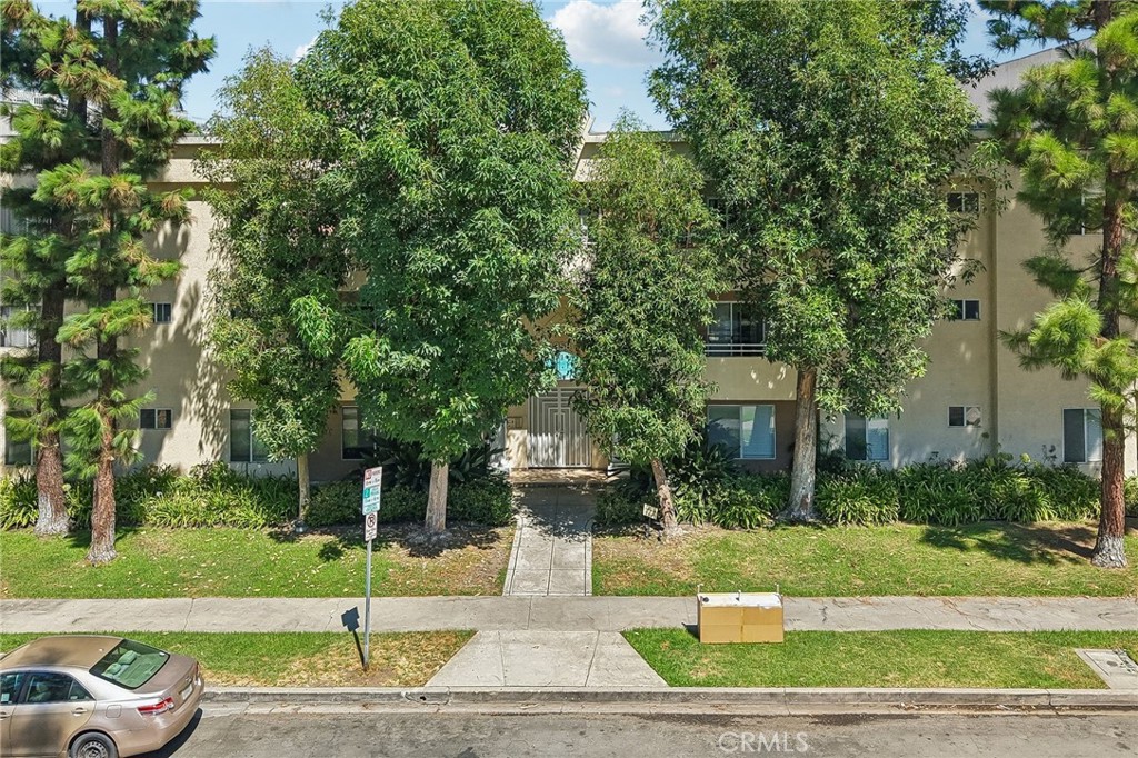 4358 Mammoth Avenue 14, Sherman Oaks, CA 91423 — photo 1