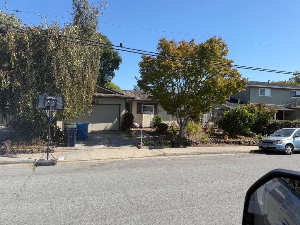 833 Sir Francis Avenue, Capitola, CA 95010 — photo 1