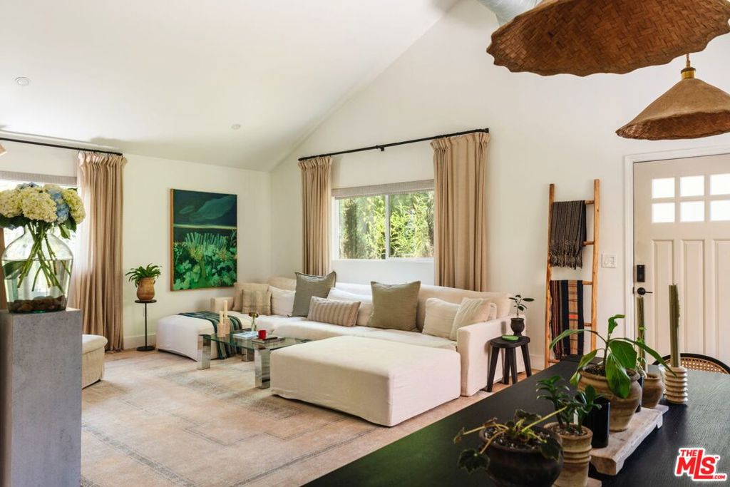 420 N Benton Way, Los Angeles, CA 90026 — photo 1
