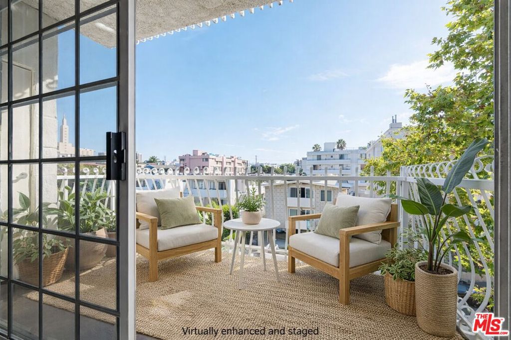 1915 Malcolm Avenue 301, Los Angeles, CA 90025 — photo 1