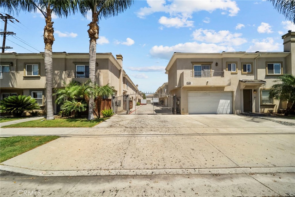 7132 Farralone 205, Canoga Park, CA 91303 — photo 1
