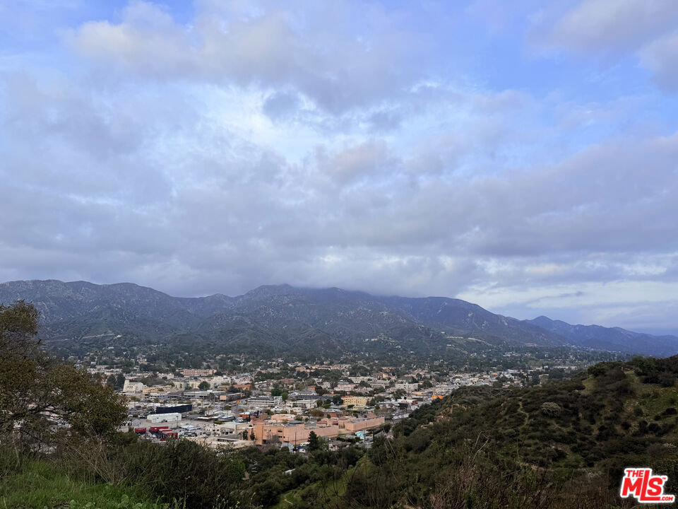 9739 N Estaban Way, Tujunga, CA 91042 — photo 1