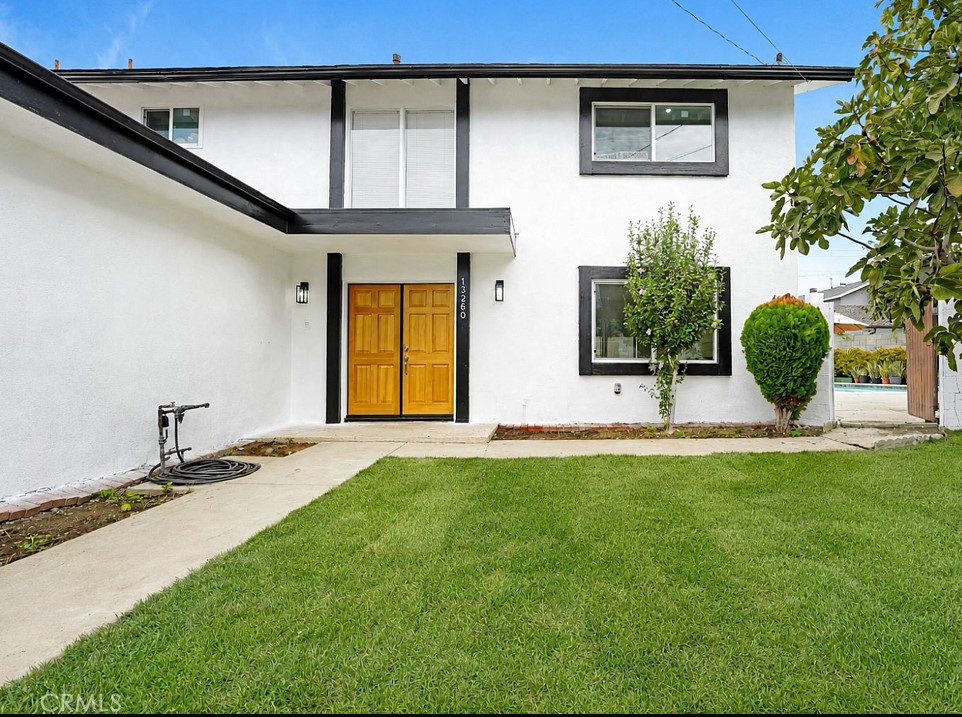 13260 Winfield, Panorama City, CA 91402 — photo 1