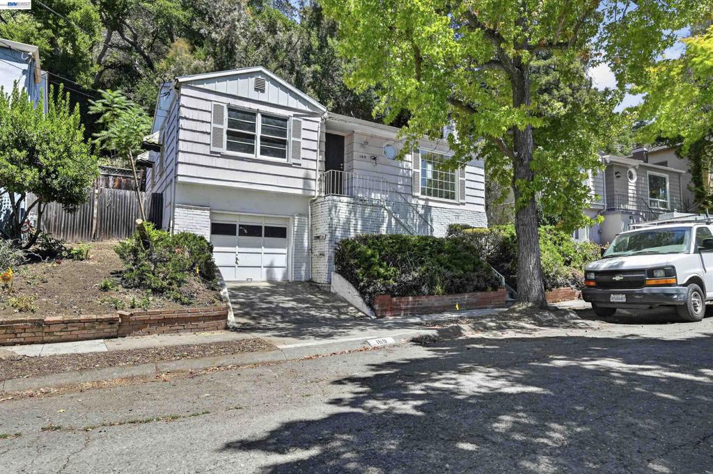 169 Marlow Dr, Oakland, CA 94605 — photo 1