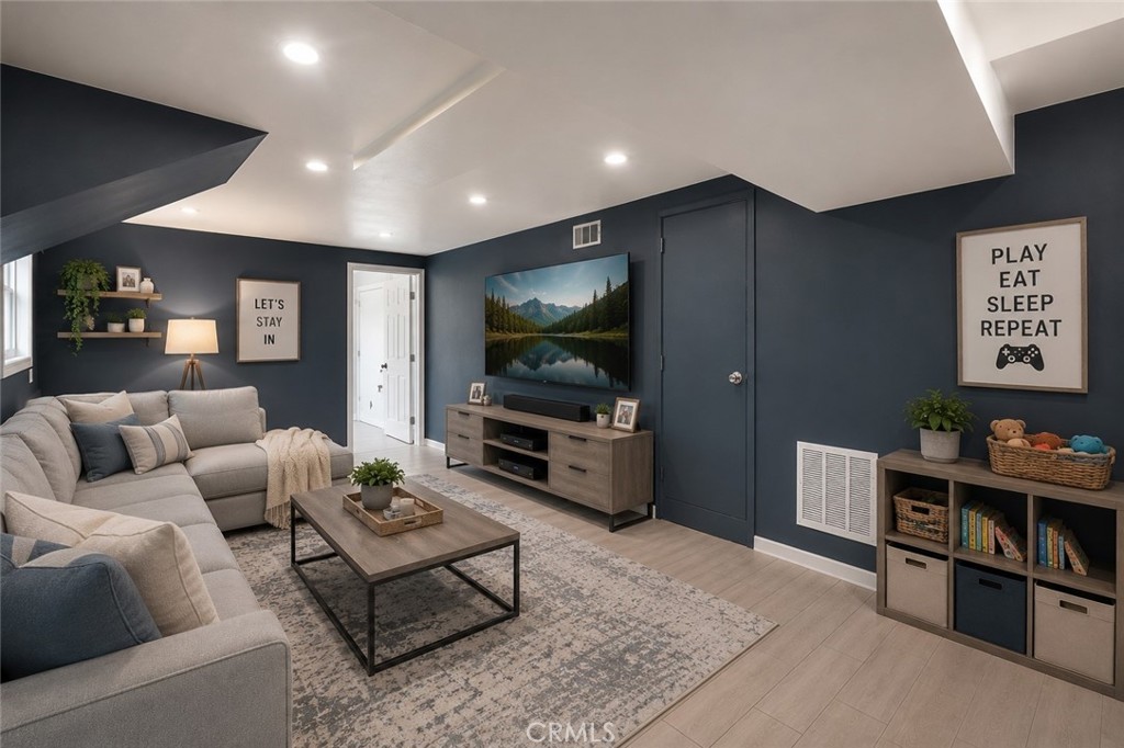 904 E Edgecomb, Covina, CA 91724 — photo 1