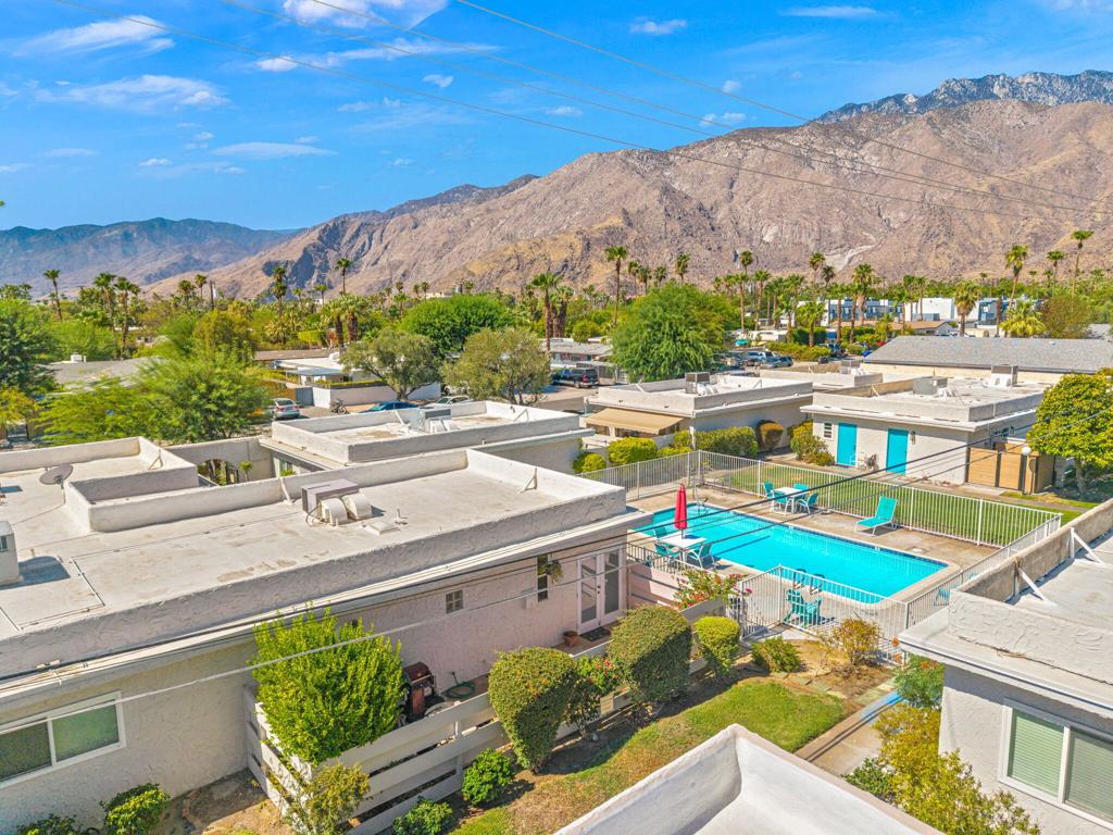 800 E Cottonwood Road 2, Palm Springs, CA 92262 — photo 1