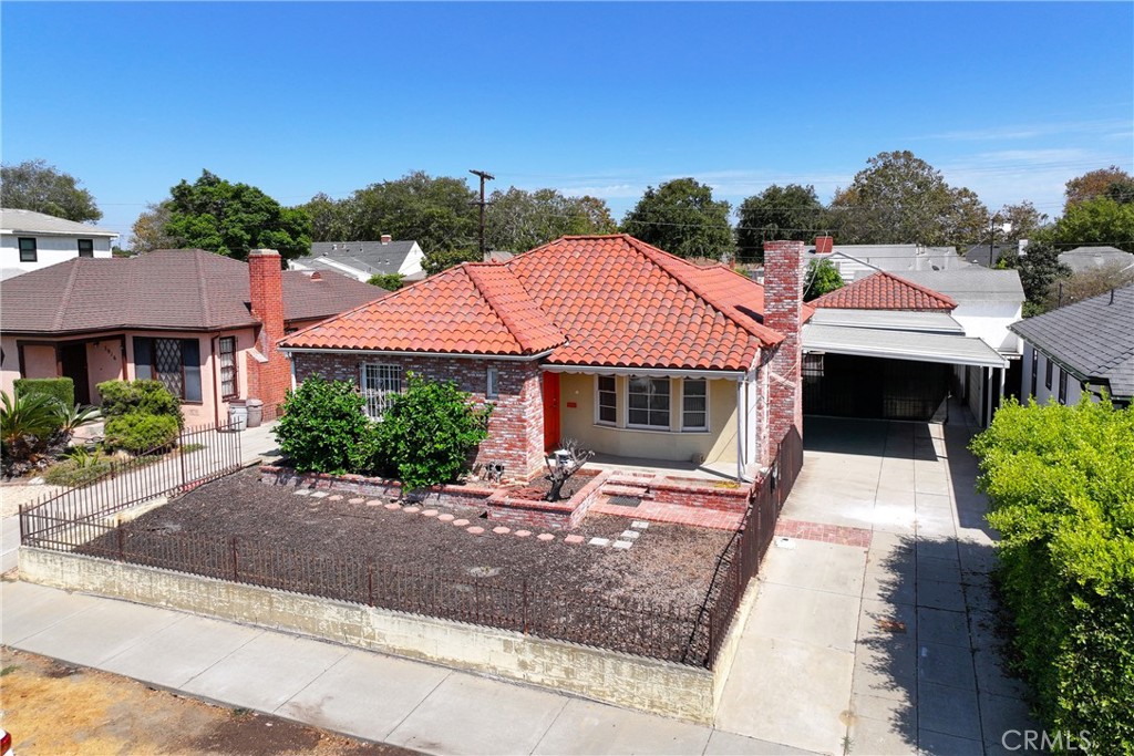 3920 Buckingham Road, Los Angeles, CA 90008 — photo 1