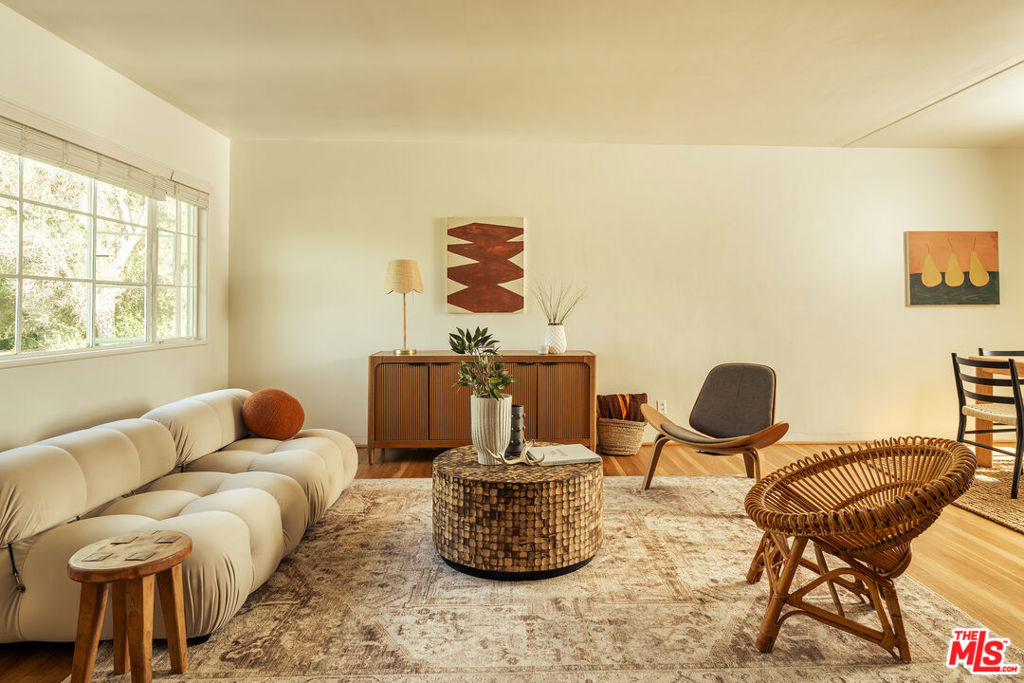 5589 1/2 Village, Los Angeles, CA 90016 — photo 1