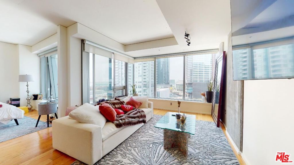 1155 S Grand Avenue 1106, Los Angeles, CA 90015 — photo 1