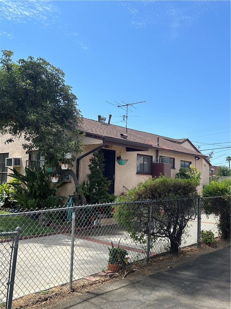 8719 Tilden, Panorama City, CA 91402 — photo 1