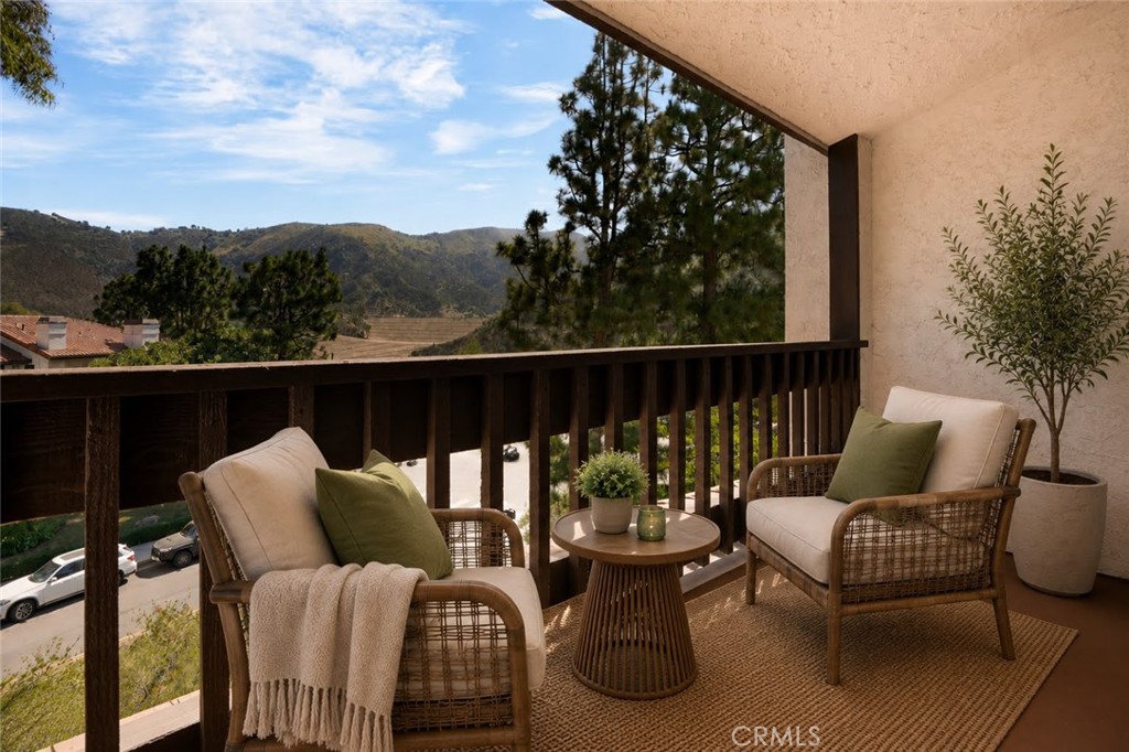 17255 Palisades Circle, Pacific Palisades, CA 90272 — photo 1