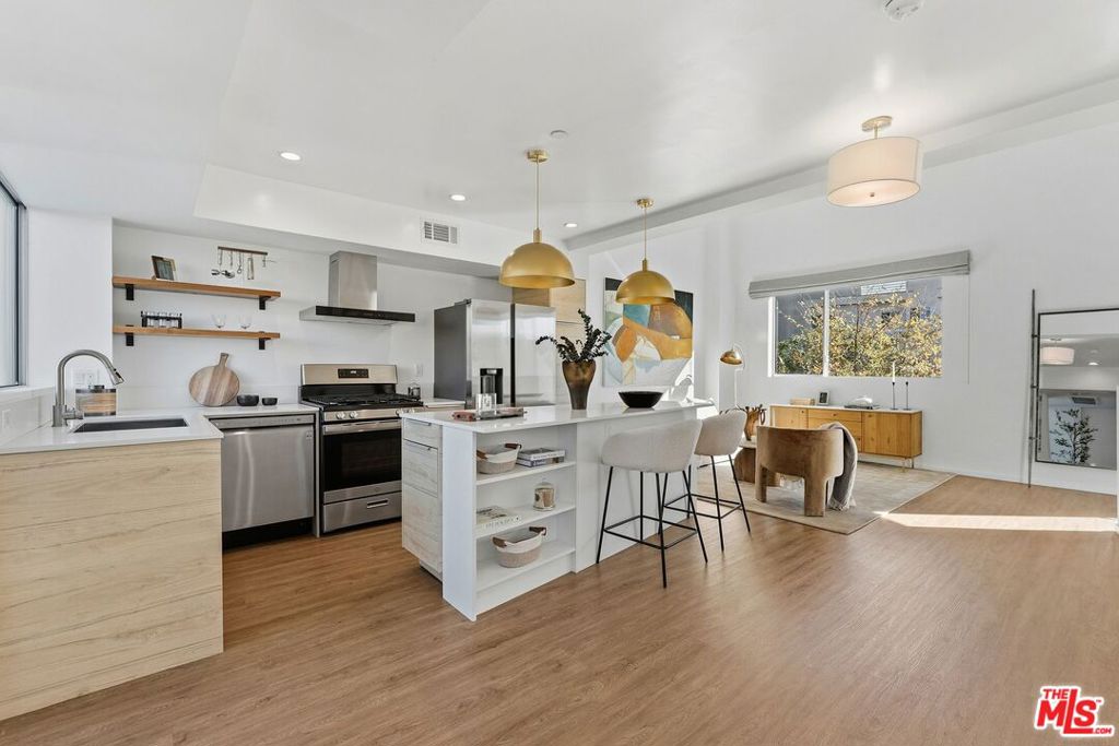 1244 14th Street Unit D, Santa Monica, CA 90404 — photo 1