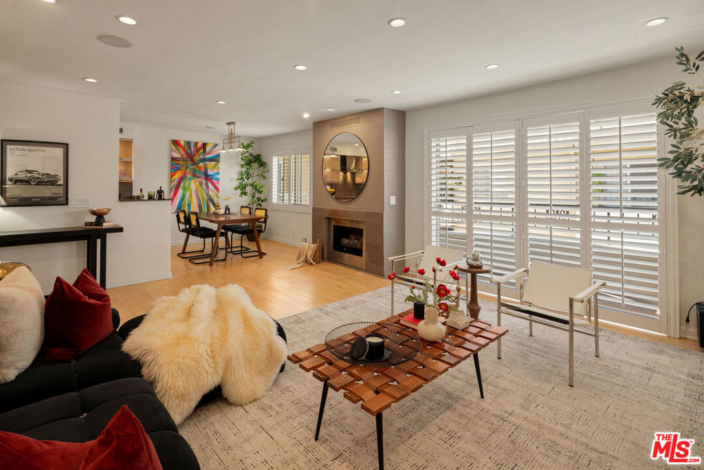 1221 N Kings Road 307, West Hollywood, CA 90069 — photo 1