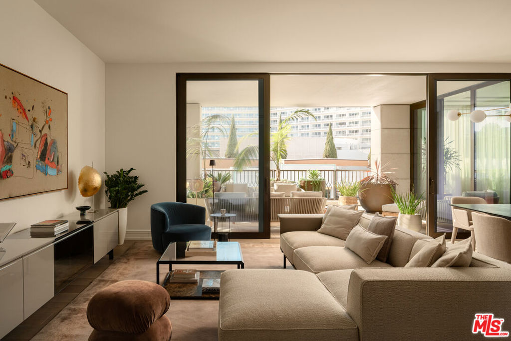 9900 S Santa Monica Boulevard 2D, Beverly Hills, CA 90212 — photo 1