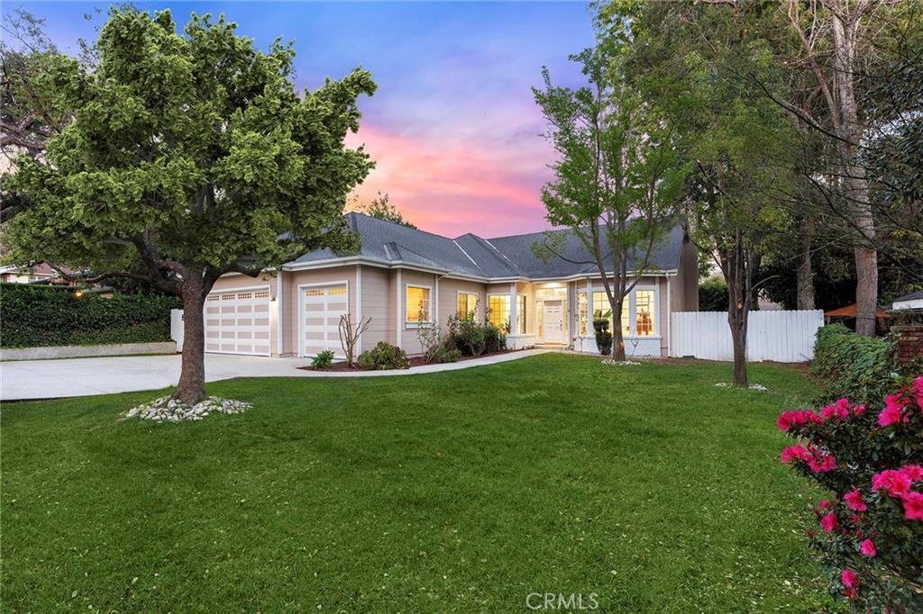 136 N Garfield Place, Monrovia, CA 91016 — photo 1