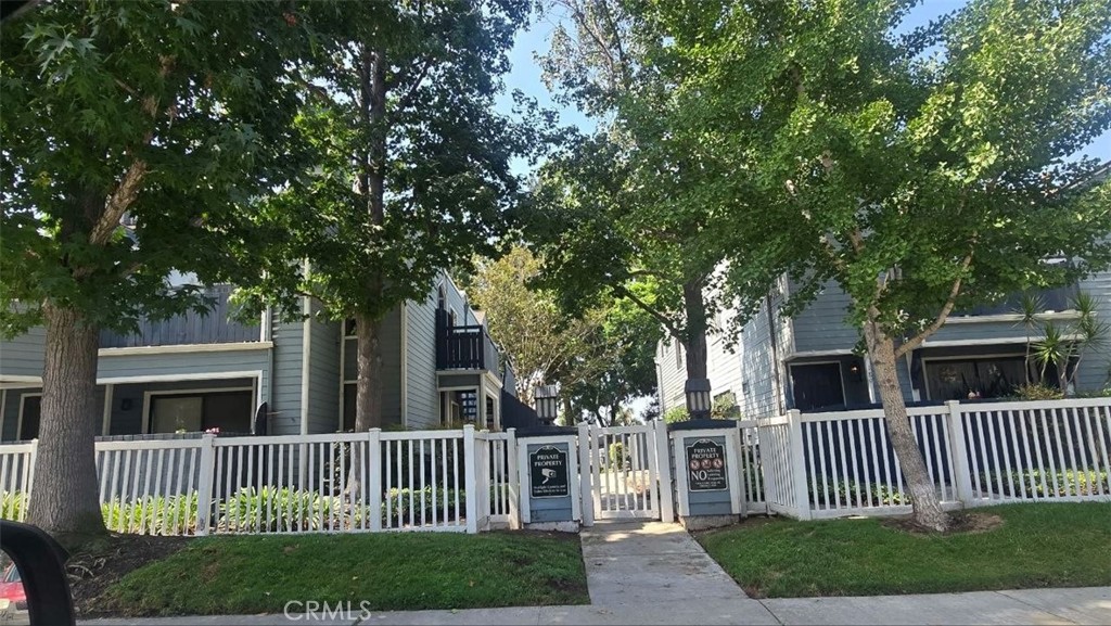 7300 Quill 207, Downey, CA 90242 — photo 1