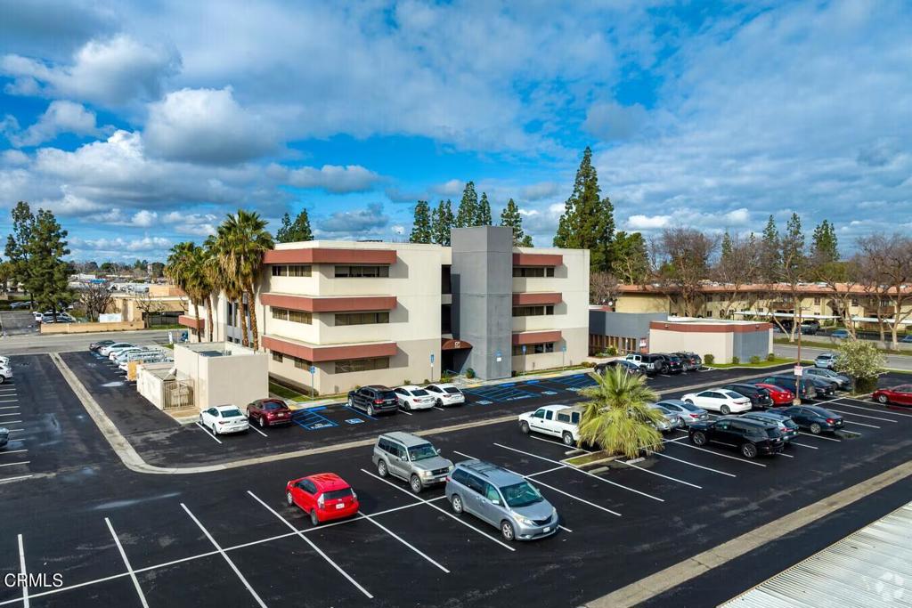3550 Q Street U302, Bakersfield, CA 93301 — photo 1