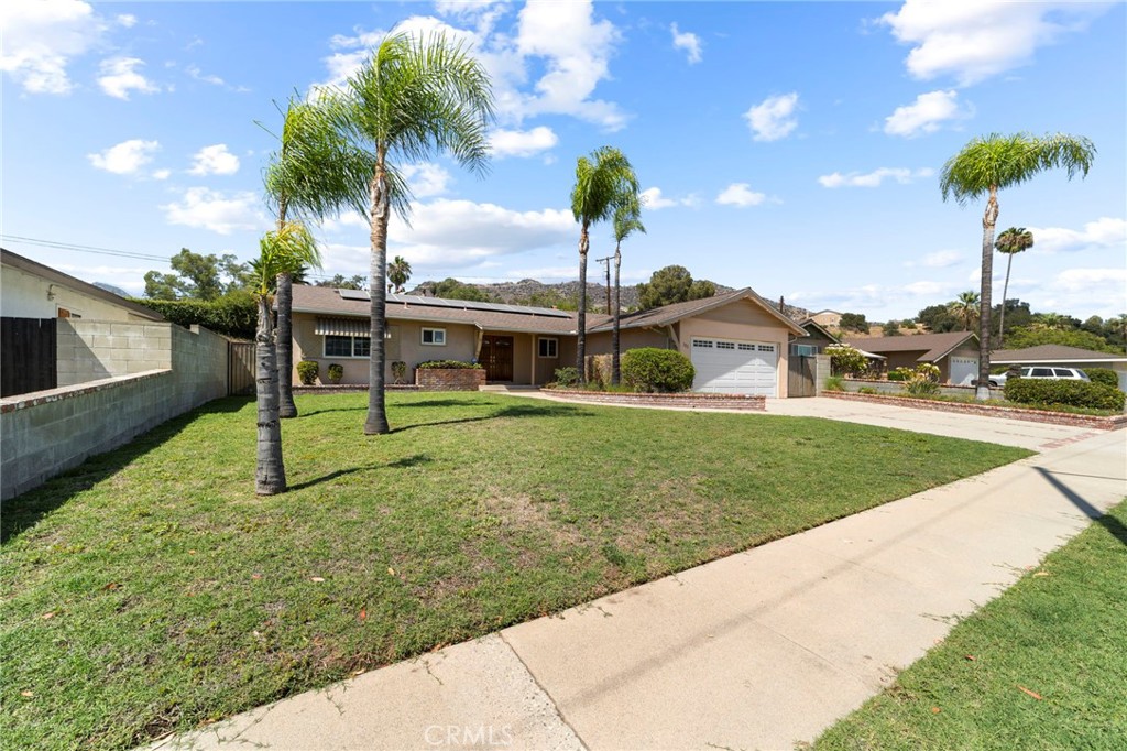 333 E 13th Street, Azusa, CA 91702 — photo 1