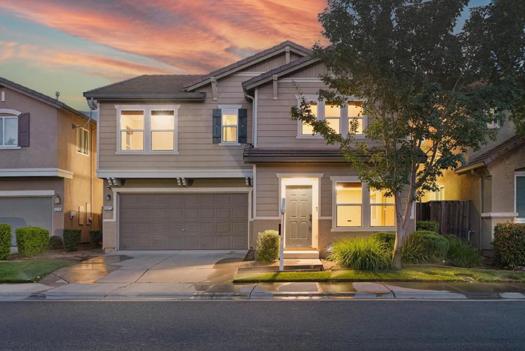 5272 Glimmer Way, Sacramento, CA 95835 — photo 1