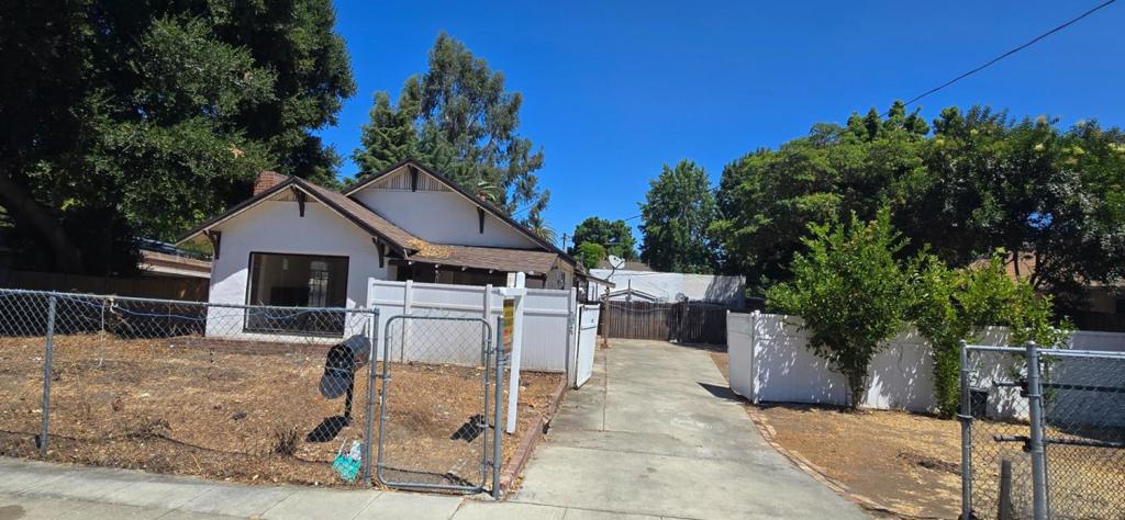 393 Beemer Avenue, Sunnyvale, CA 94086 — photo 1
