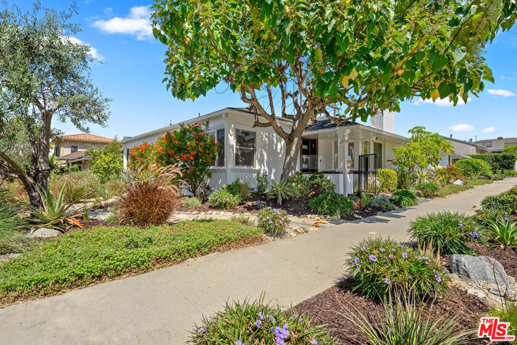 1477 Beverwil Drive, Los Angeles, CA 90035 — photo 1