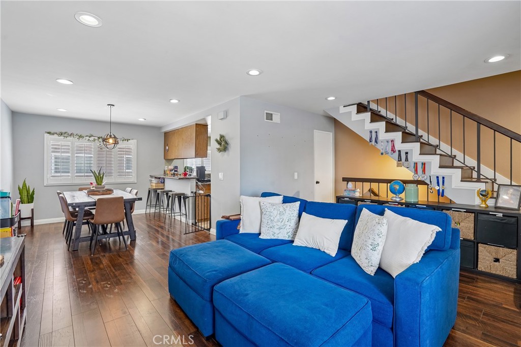 1599 W Jefferson Boulevard, Los Angeles, CA 90018 — photo 1