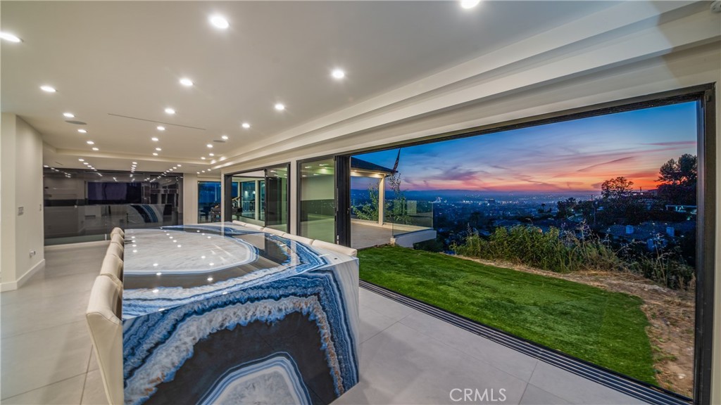 1001 Via Alta, Burbank, CA 91501 — photo 1