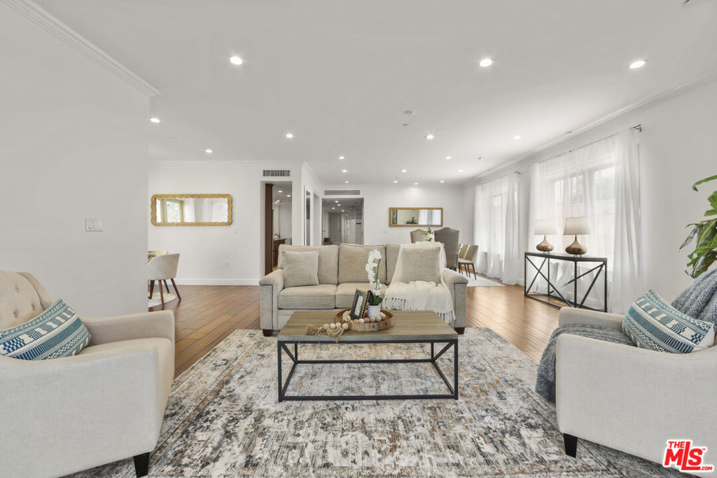 918 S Wooster Street 1, Los Angeles, CA 90035 — photo 1