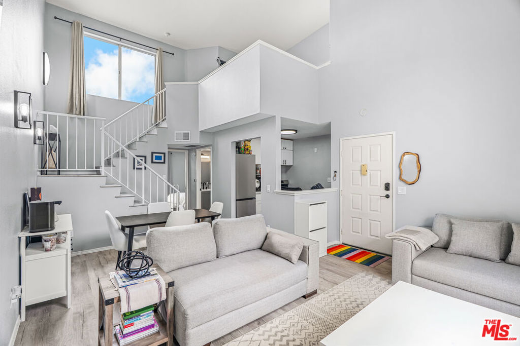 11150 Glenoaks Boulevard 178, Los Angeles, CA 91331 — photo 1