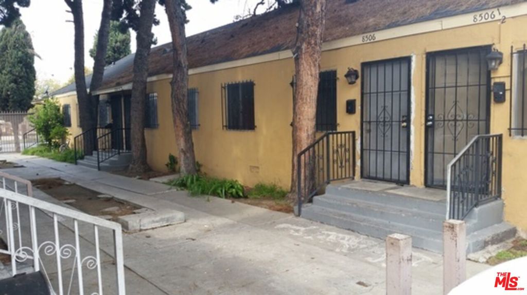 8504 S San Pedro Street, Los Angeles, CA 90003 — photo 1