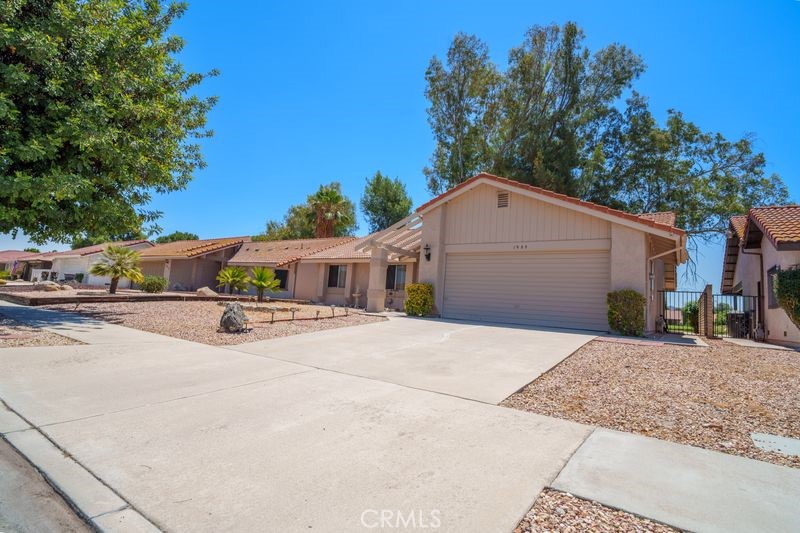 1925 Silver Oak Way, Hemet, CA 92545 — photo 1