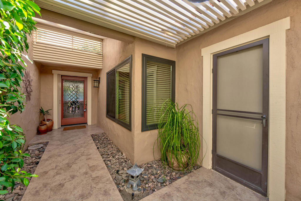 254 La Paz Way, Palm Desert, CA 92260 — photo 1