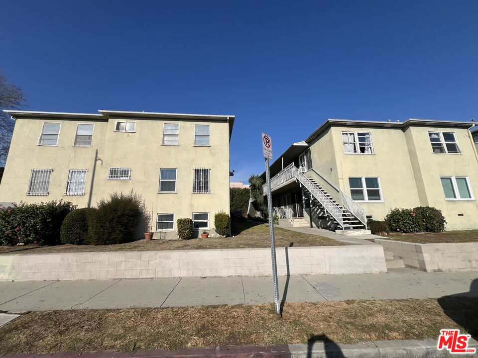 4821 San Vicente Boulevard, Los Angeles, CA 90019 — photo 1