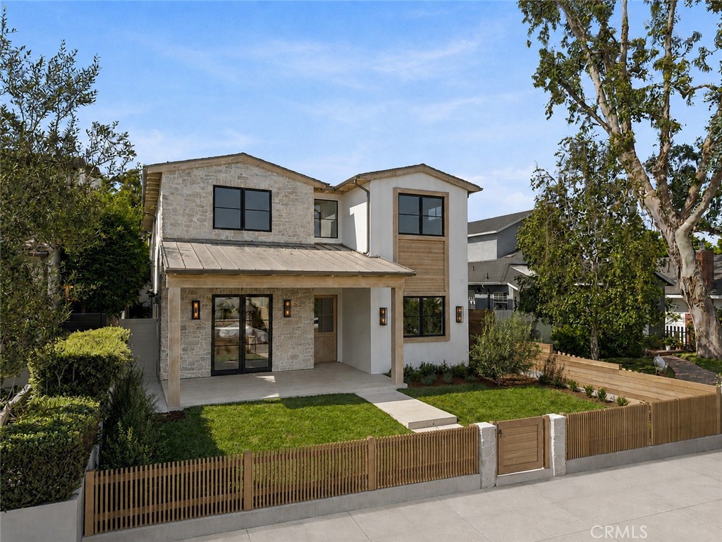 640 33rd Street, Manhattan Beach, CA 90266 — photo 1