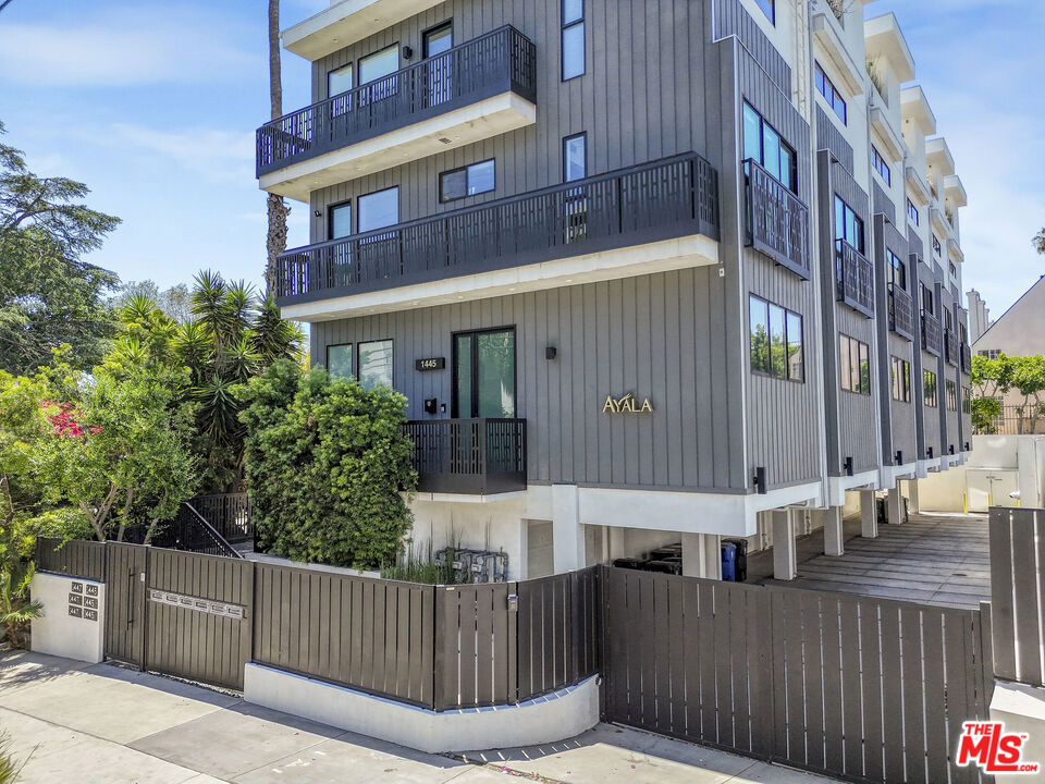 1445 1/2 N Martel Avenue, Los Angeles, CA 90046 — photo 1