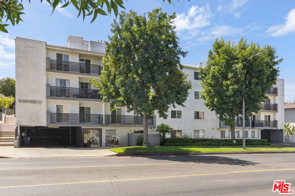 1515 S Beverly Drive 201, Los Angeles, CA 90035 — photo 1