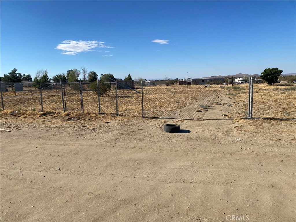 12 116th E, Pearblossom, CA 93553 — photo 1