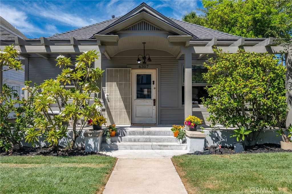 6307 Friends, Whittier, CA 90601 — photo 1