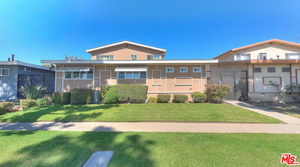 11118 Crenshaw Boulevard 1, Inglewood, CA 90303 — photo 1